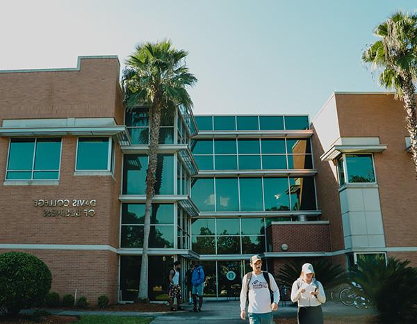 The outside of Davis College of Business & Technology.